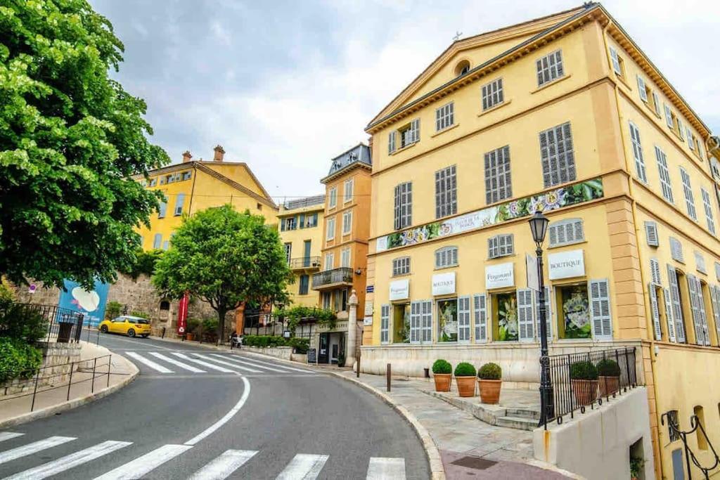 Joli Studio Au Coeur De Grasse - Parking Inclus Екстериор снимка